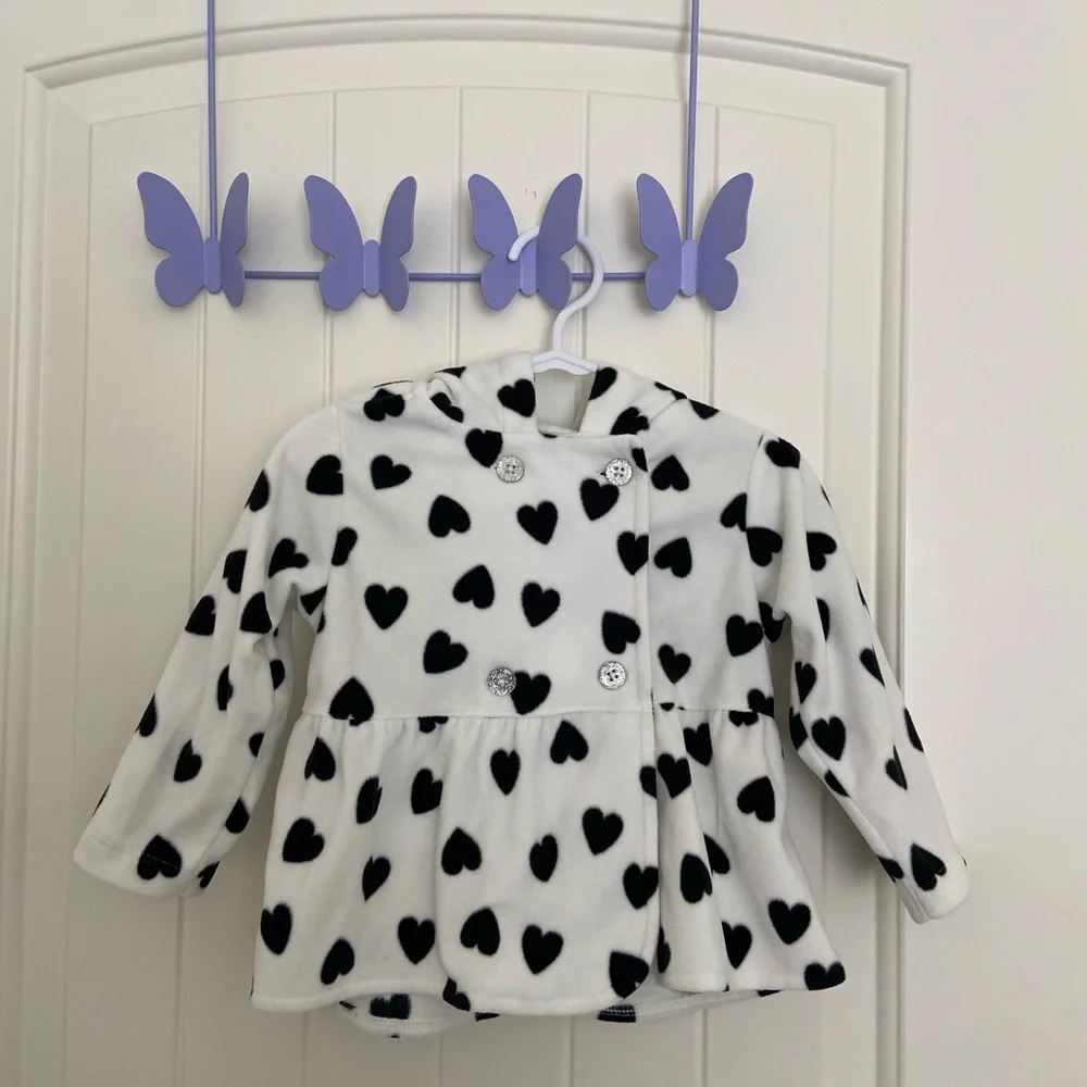 EUC Carter’s girl’s white black heart dotted fleece hooded sparkle button jacket
